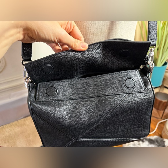 Quince Italian Leather Patchwork Crossbody in black - Picture 13 of 16